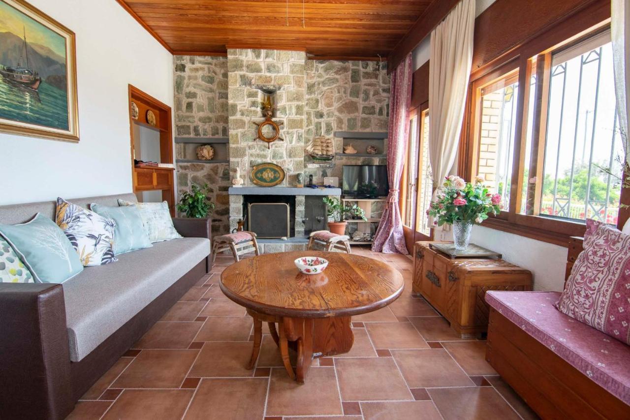 Clio Beach House By Travel Pro Services - Metochi Halkidiki Sozopoli Exteriör bild